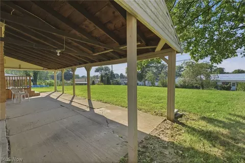 Exterior - 2425 Regentview St NE, Canton, OH 44705 photo 9 of 10