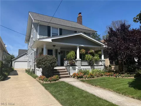 1370 Mathews Ave, Lakewood, OH 44107
