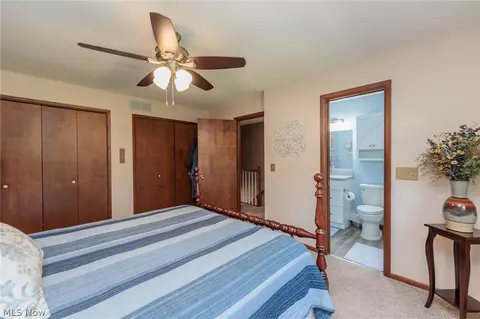 Bedroom - 316 Crestview Dr, Elyria, OH 44035 photo 6 of 6