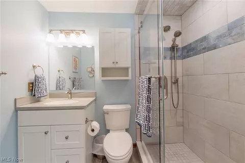 Bath - 316 Crestview Dr, Elyria, OH 44035 photo 2 of 2