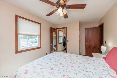 Bedroom - 316 Crestview Dr, Elyria, OH 44035 photo 3 of 6
