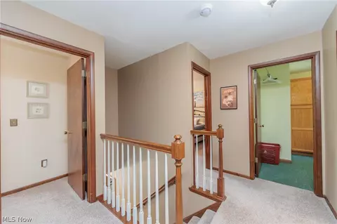 Entry Way - 316 Crestview Dr, Elyria, OH 44035 photo 5 of 6