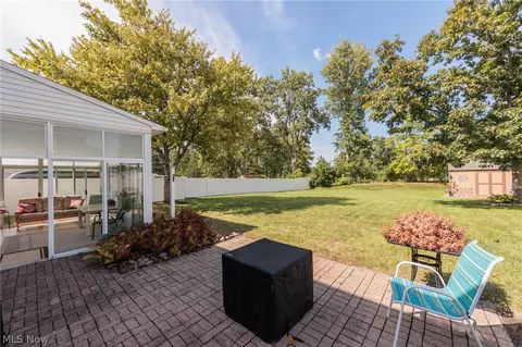 Exterior - 316 Crestview Dr, Elyria, OH 44035 photo 5 of 8