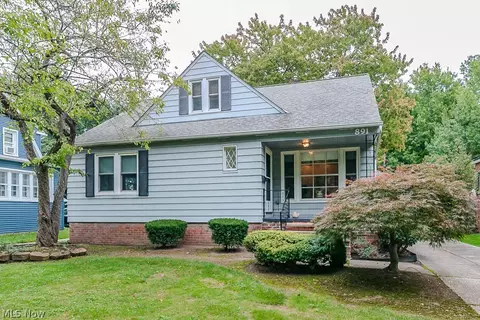 891 Roland Rd, Lyndhurst, OH 44124