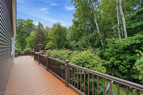Exterior - 120 Pinehurst Dr, Aurora, OH 44202 photo 8 of 9