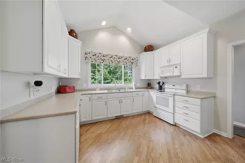 Kitchen - 120 Pinehurst Dr, Aurora, OH 44202 photo 1 of 2