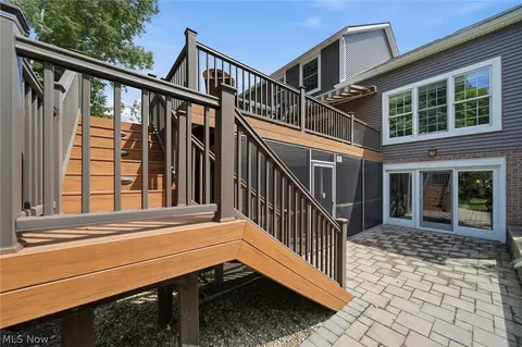 Exterior - 120 Pinehurst Dr, Aurora, OH 44202 photo 2 of 9