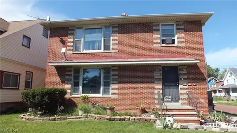 16727 Grovewood Ave, Cleveland, OH 44110