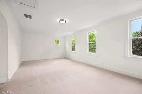 Bedroom - 4597 Elyria Ave, Lorain, OH 44055 photo 6 of 11