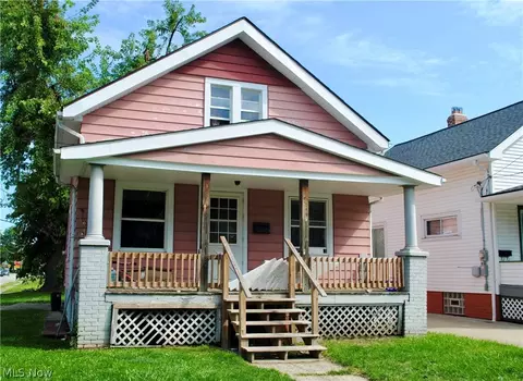 2712 Hood Ave, Cleveland, OH 44109