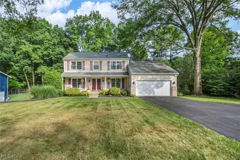 2655 Olentangy Dr, Akron, OH 44333