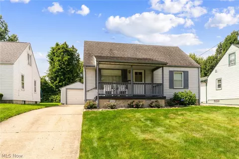 156 S Roanoke Ave, Austintown, OH 44515