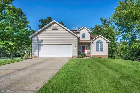 7358 Oakhill Rd, Bedford, OH 44146