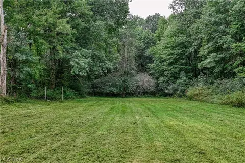 Exterior - 8386 Yale Rd, Rootstown, OH 44272 photo 5 of 16