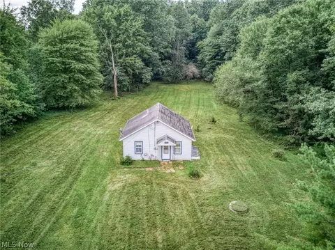 Exterior - 8386 Yale Rd, Rootstown, OH 44272 photo 11 of 16