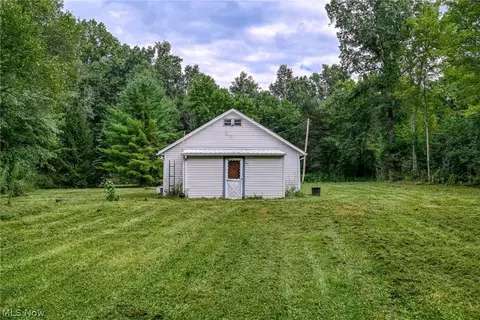 Exterior - 8386 Yale Rd, Rootstown, OH 44272 photo 6 of 16