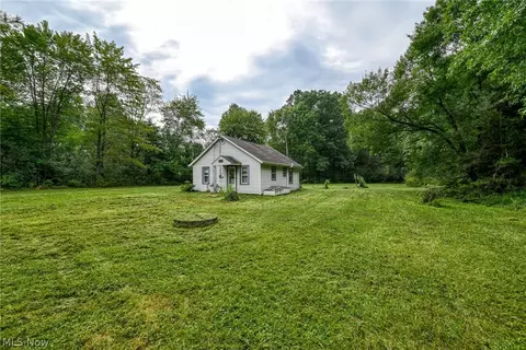 Exterior - 8386 Yale Rd, Rootstown, OH 44272 photo 3 of 16