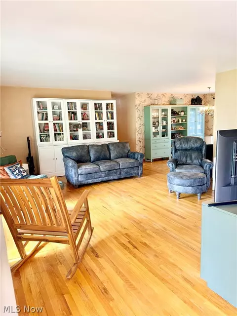 Living - 2659 Laforce Dr, Akron, OH 44319 photo 1 of 2
