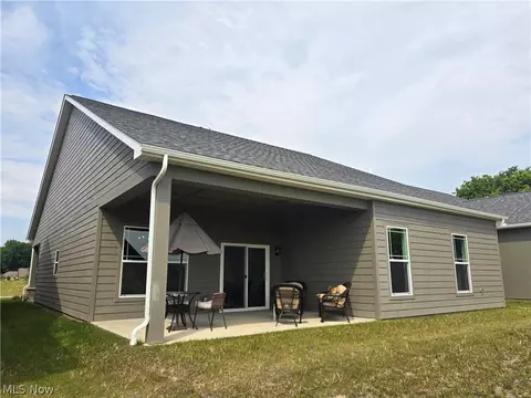 Exterior - 6029 Coventry Cir, Huron, OH 44839 photo 8 of 9