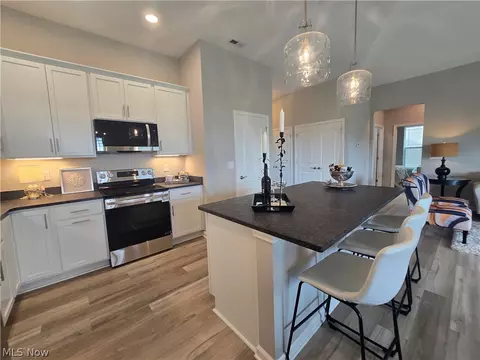 Kitchen - 6029 Coventry Cir, Huron, OH 44839 photo 5 of 6