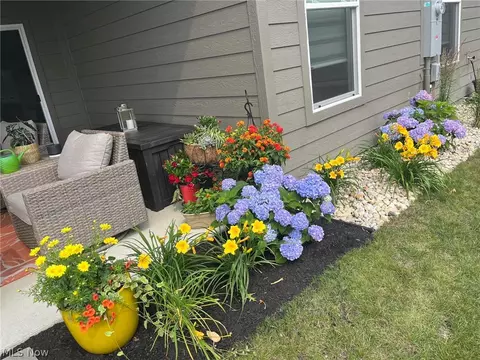 Exterior - 6029 Coventry Cir, Huron, OH 44839 photo 5 of 9