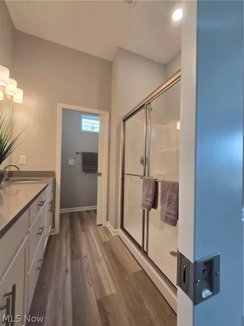 Bath - 6029 Coventry Cir, Huron, OH 44839 photo 2 of 3