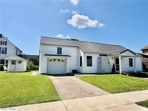 Exterior - 106 Stealey St, Middlebourne, WV 26149 photo 5 of 5