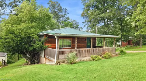 6750 Morningside Dr SW, Carrollton, OH 44615