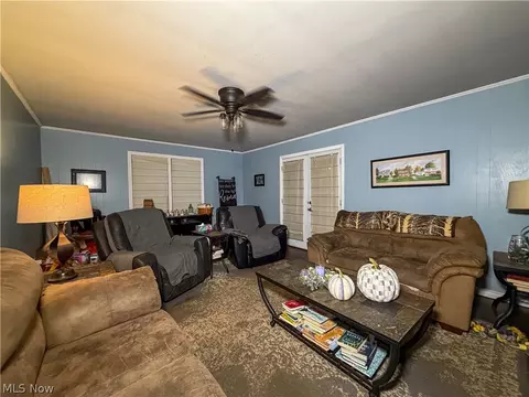 Living - 686 Forestridge Dr, Boardman, OH 44512 photo 1 of 1