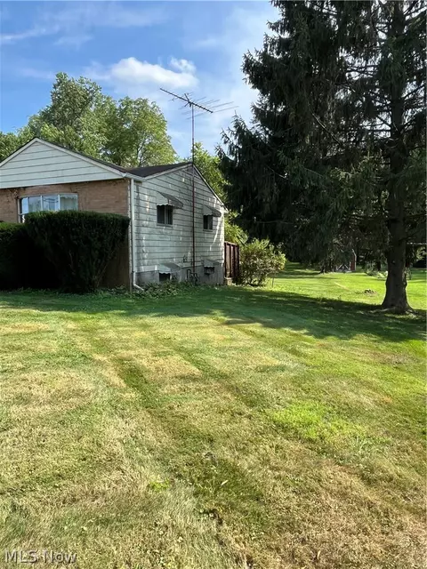 1065 E Milltown Rd #2, Wooster, OH 44691 photo 3