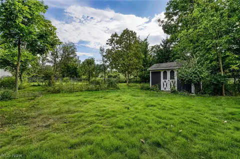 Exterior - 7912 Middlesex Rd, Mentor, OH 44060 photo 13 of 16