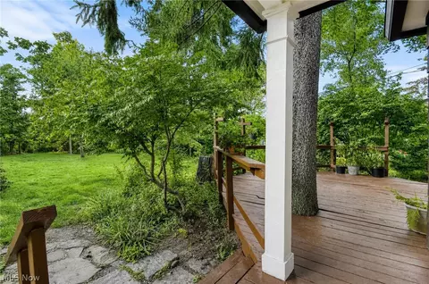 Exterior - 7912 Middlesex Rd, Mentor, OH 44060 photo 10 of 16