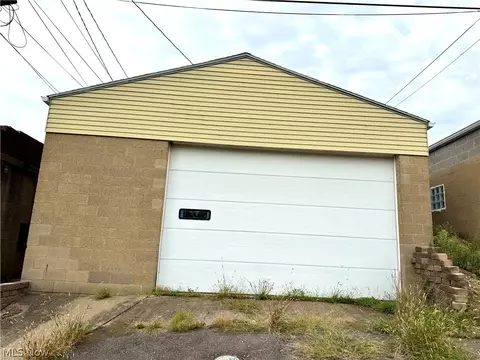Exterior - 15 Second St, Beech Bottom, WV 26030 photo 4 of 5
