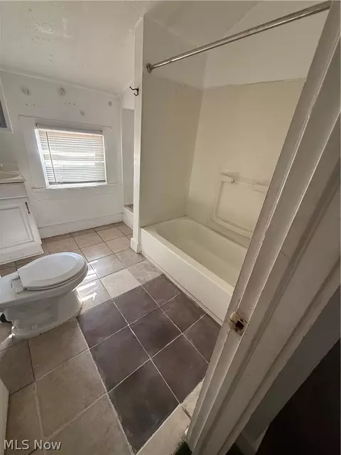 Bath - 14113 Maple Ave, Maple Heights, OH 44137 photo 1 of 1