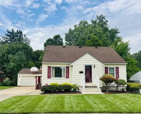148 Marcia Dr, Austintown, OH 44515