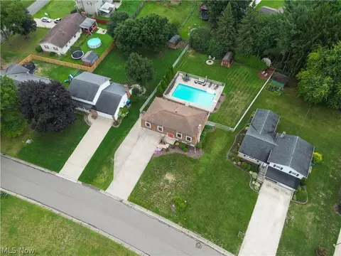 1619 Reed St, Canal Fulton, OH 44614