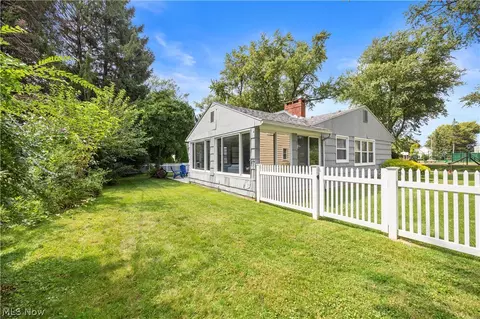 Exterior - 814 Mohawk Dr, Huron, OH 44839 photo 6 of 6