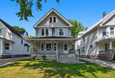 2056 W 101st St, Cleveland, OH 44102