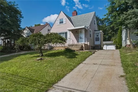 6352 State Rd, Parma, OH 44134