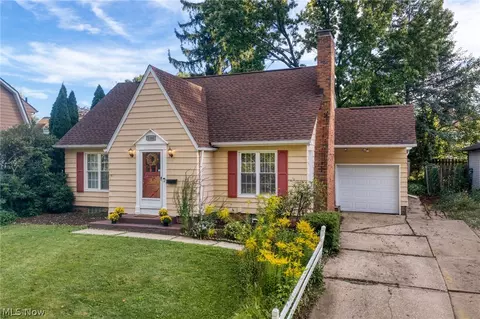 1508 Thornapple Ave, Akron, OH 44301