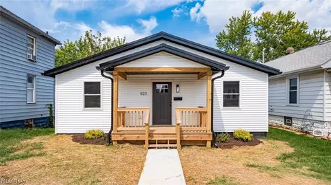823 Race St, Zanesville, OH 43701