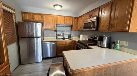 Kitchen - 1632 Edmeyer Ave NW, Canton, OH 44708 photo 2 of 2