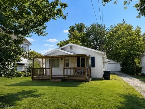 2261 7th St SW, Akron, OH 44314