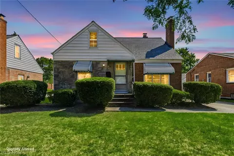 1613 Temple Ave, Mayfield Heights, OH 44124