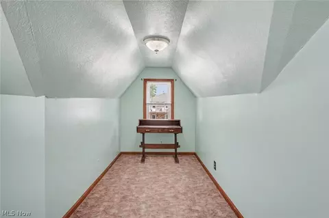 Bedroom - 6607 Kenneth Ave, Parma, OH 44129 photo 4 of 5