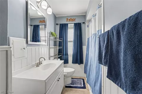 Bath - 6607 Kenneth Ave, Parma, OH 44129 photo 1 of 1