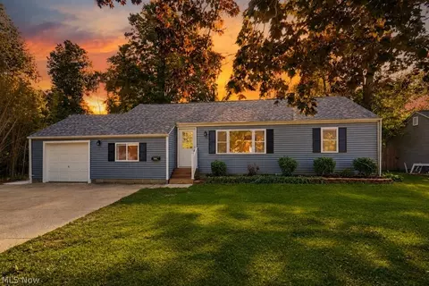 8083 Broadmoor Rd, Mentor, OH 44060