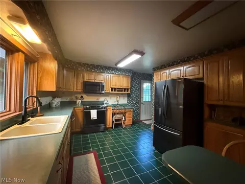 Kitchen - 4205 Marks Ave, Rootstown, OH 44272 photo 1 of 4