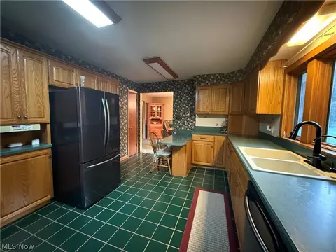 Kitchen - 4205 Marks Ave, Rootstown, OH 44272 photo 2 of 4