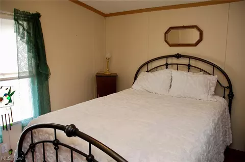 Bedroom - 4992 Doylestown Rd, Creston, OH 44217 photo 4 of 7